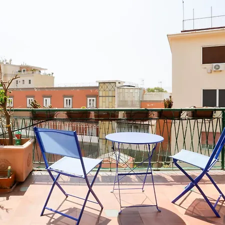 Riviera Di Chiaia 207 * Neapol