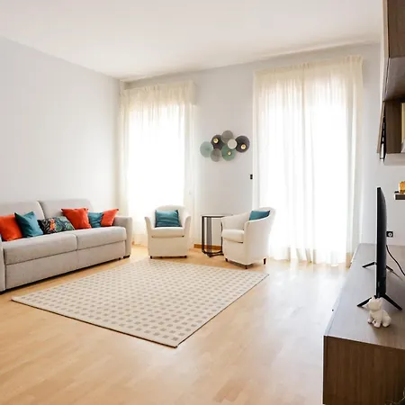 Riviera Di Chiaia 207