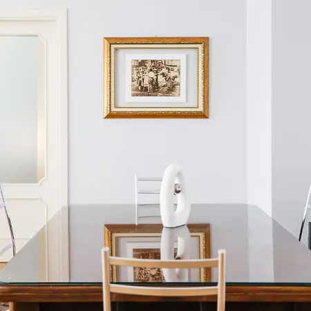 Riviera Di Chiaia 207 *